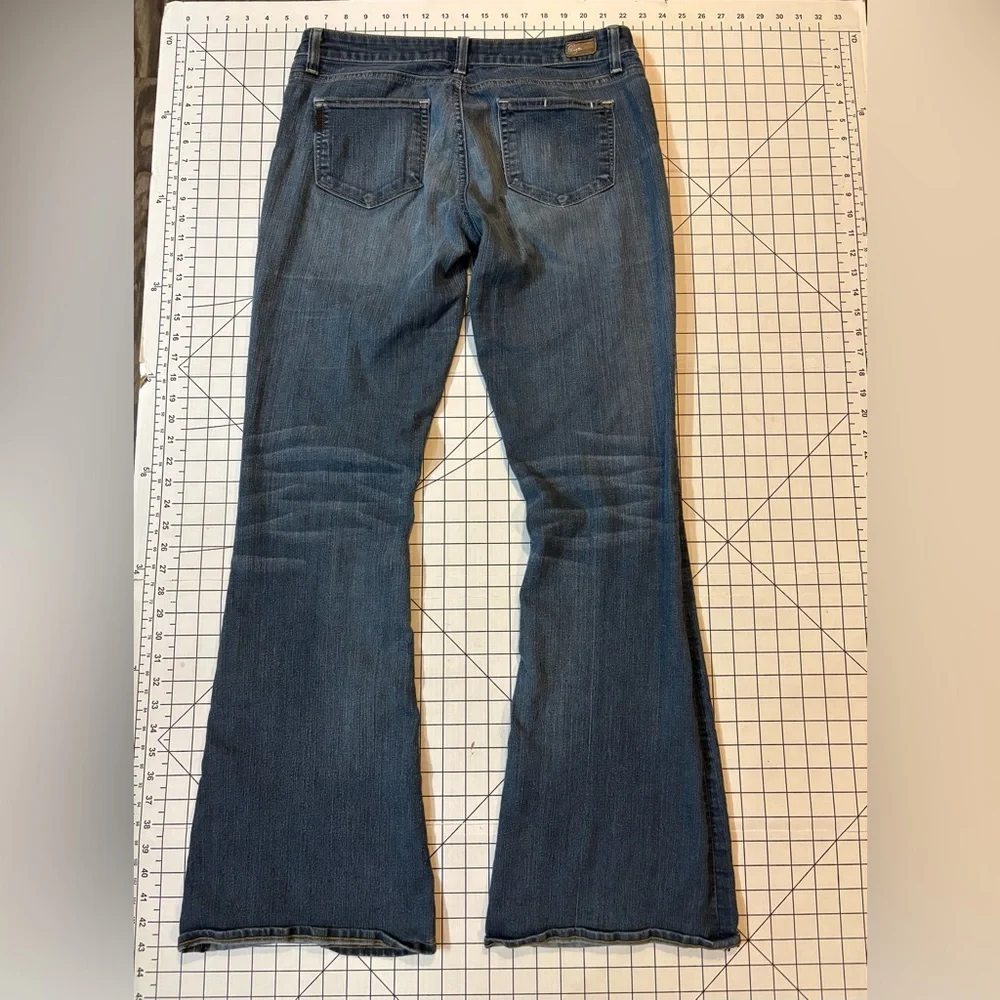 PAIGE Women’s Size‎ 31 Canyon Flare Jeans